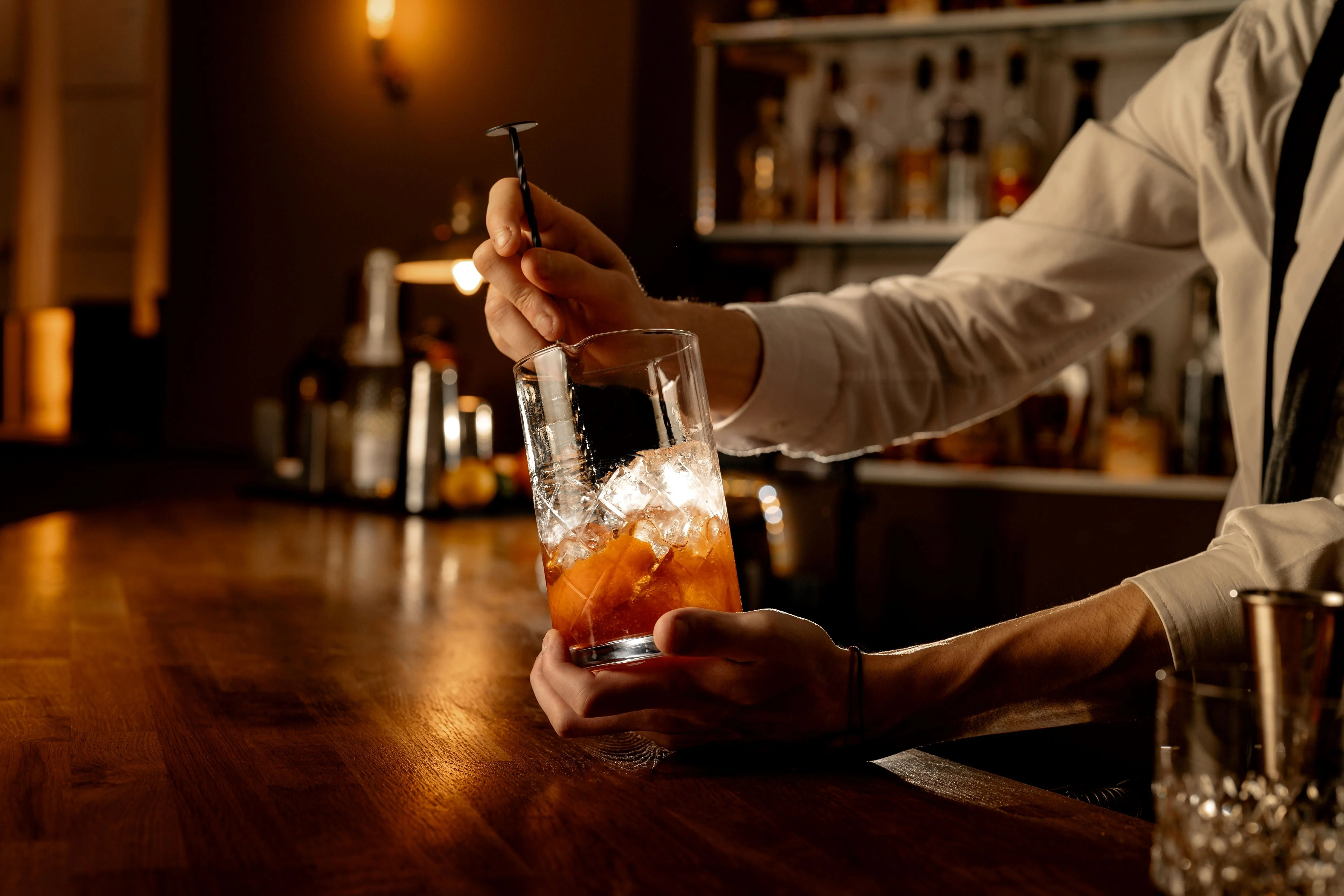 Japanese Mixing Glass 70cl - Image 5