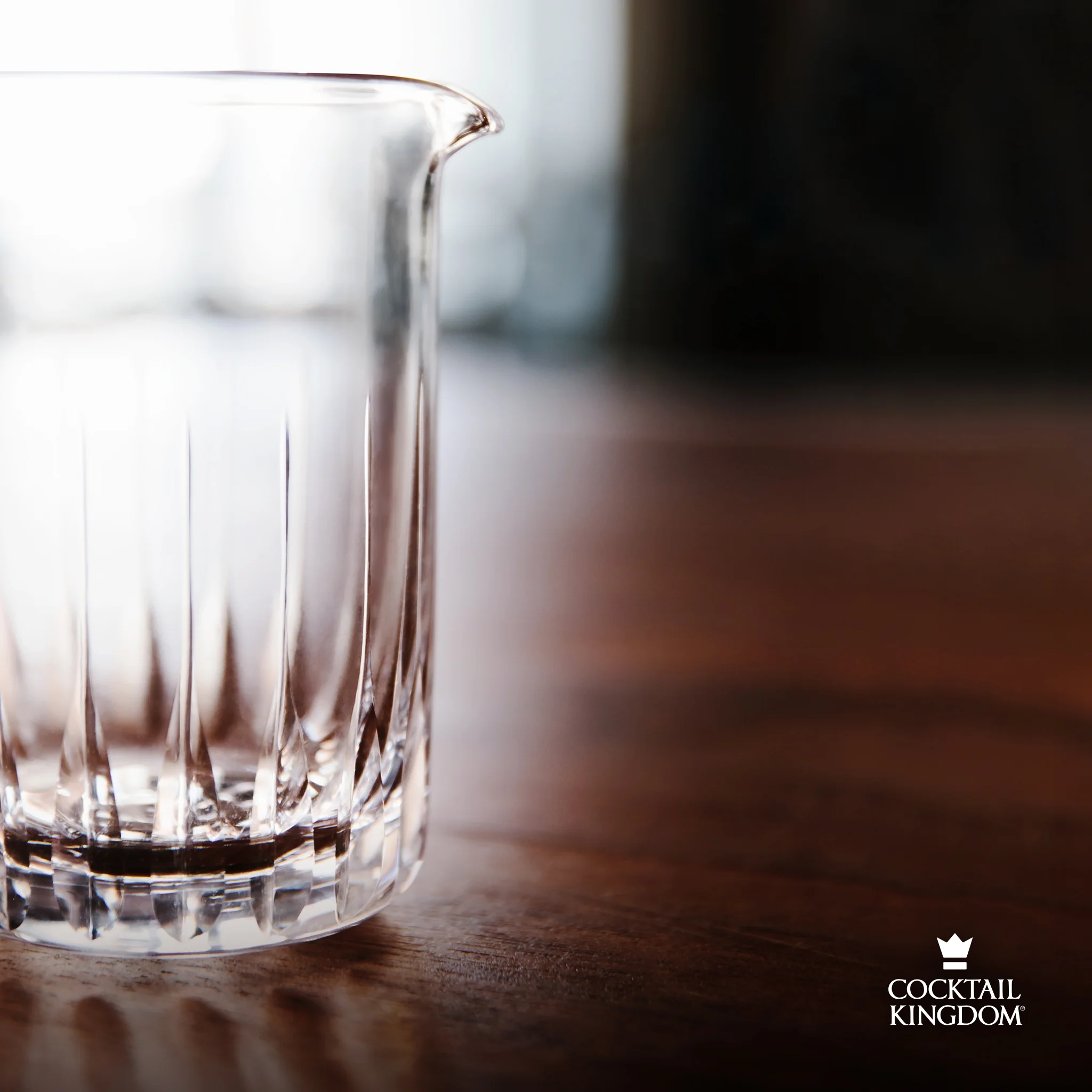 Seamless Paddle Mixing Glass - 550ml (19oz) - Image 2