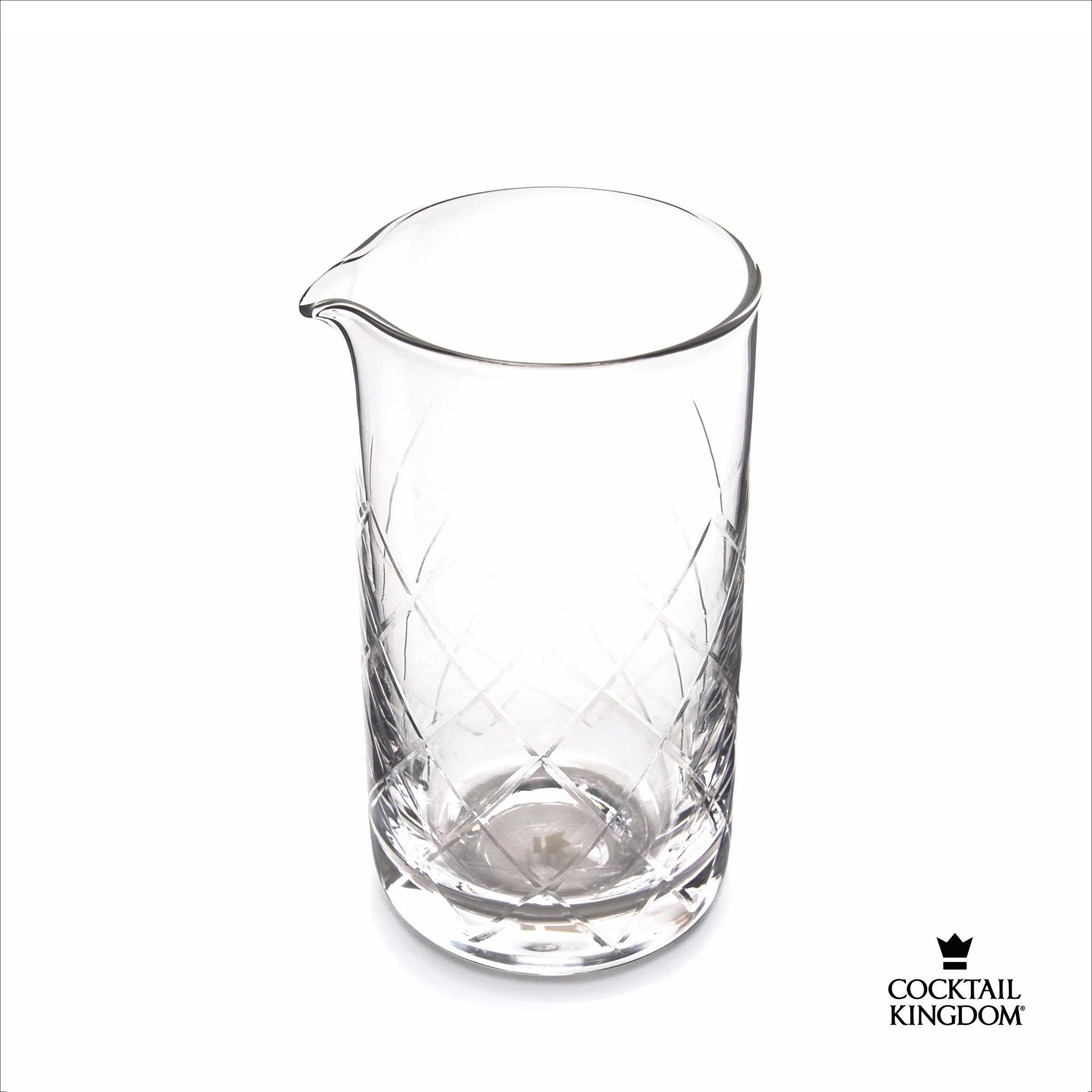 Yarai® Mixing Glass, Seamless, Large - 675ml (23oz) / Flat Base - Image 3